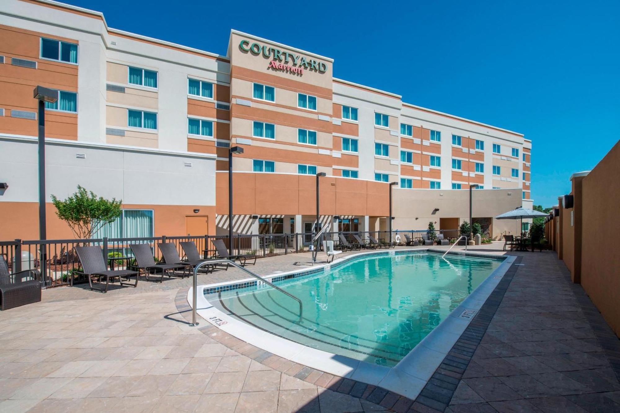 Отель Courtyard By Marriott Колумбус Экстерьер фото